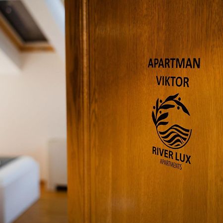 Mini Hotel Riverlux Apartments 바치카 팔란카 외부 사진