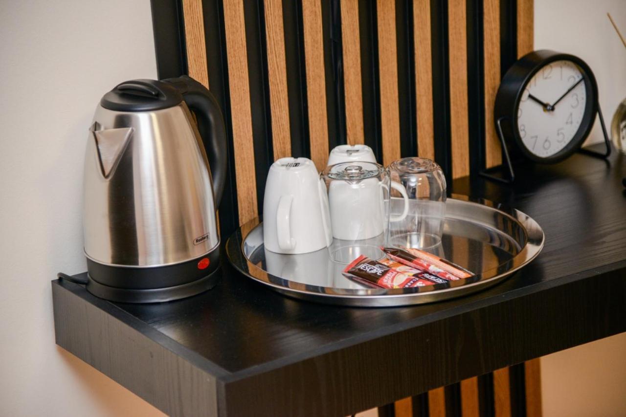 Mini Hotel Riverlux Apartments 바치카 팔란카 외부 사진