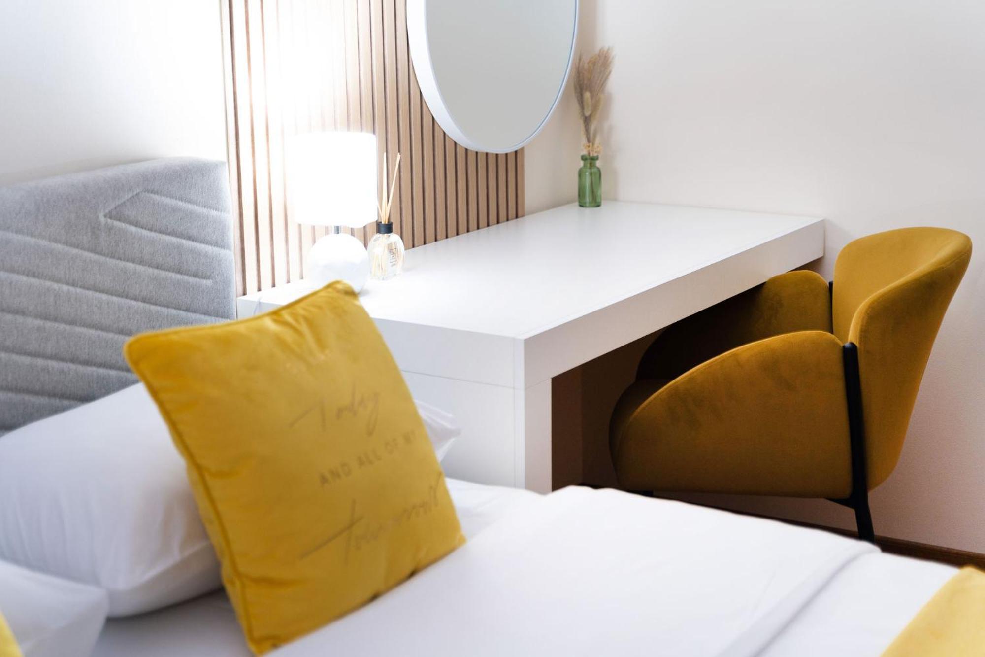 Mini Hotel Riverlux Apartments 바치카 팔란카 외부 사진