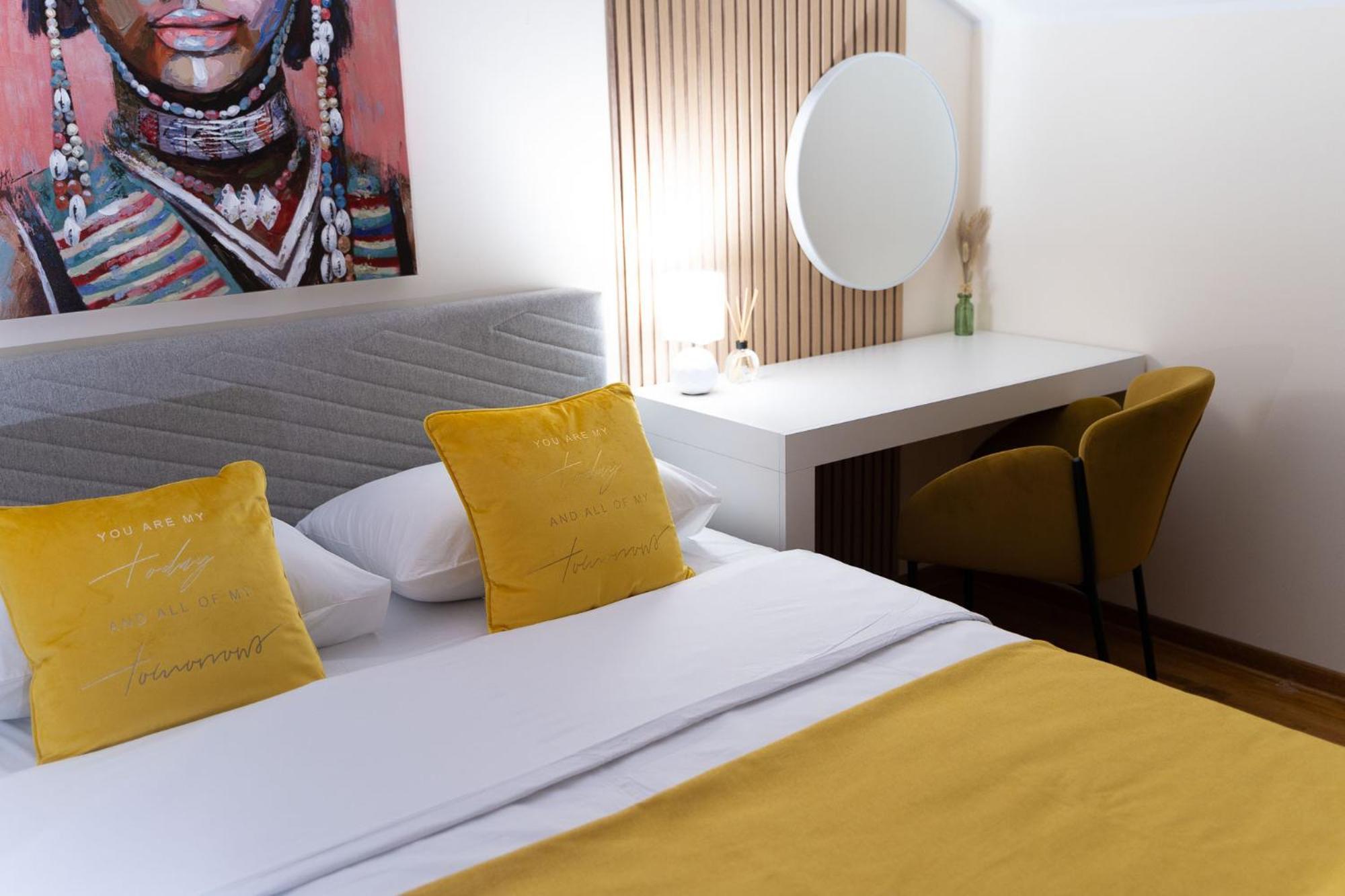 Mini Hotel Riverlux Apartments 바치카 팔란카 외부 사진
