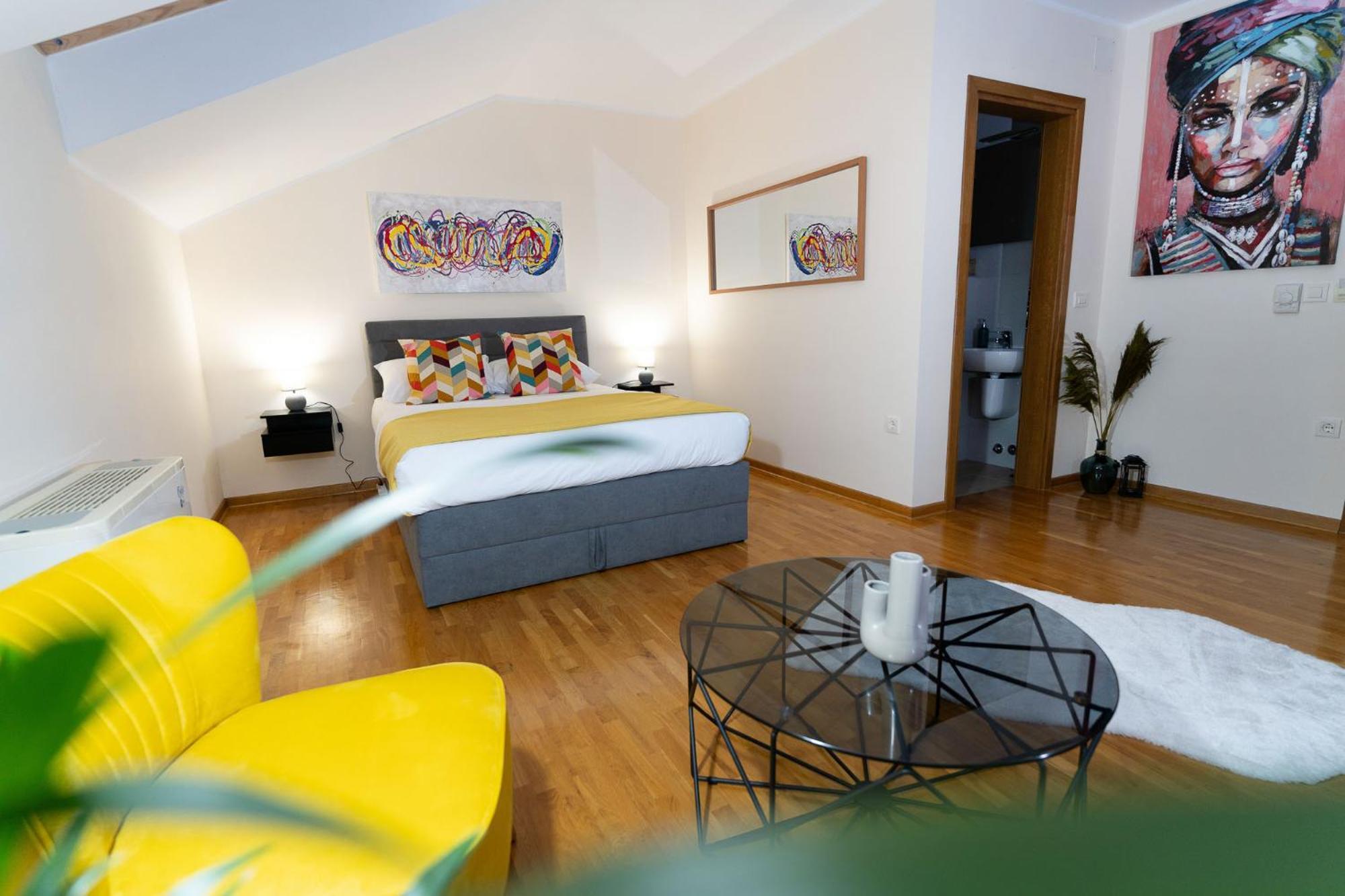 Mini Hotel Riverlux Apartments 바치카 팔란카 외부 사진
